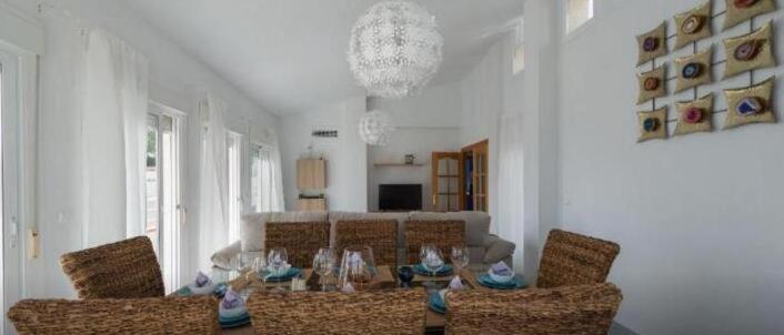 Villa Gaviota 阿尔姆尼卡 外观 照片